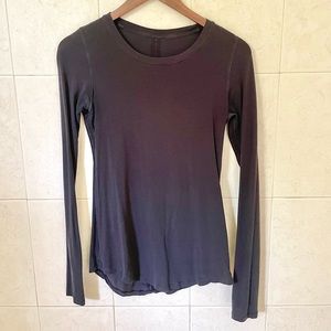 Lululemon Long Sleeve Top Size 6